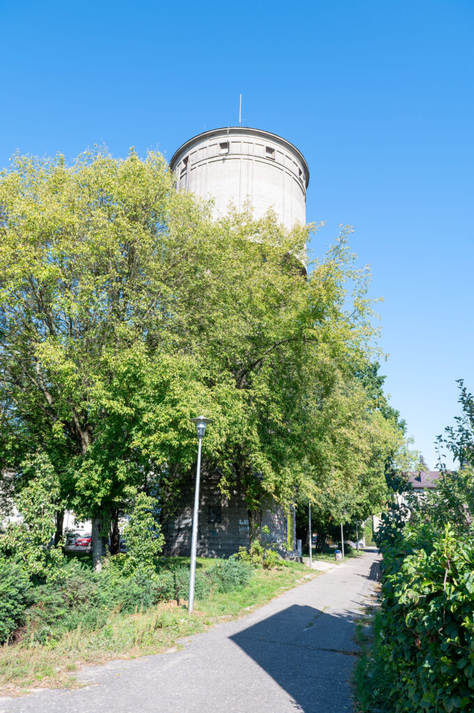 Zabytkowa wieża ciśnień 2