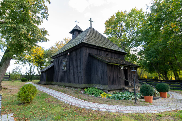 Kaplica drewniana Sinołęka 3